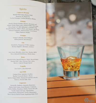 Yacht Club Sundeck & Bar